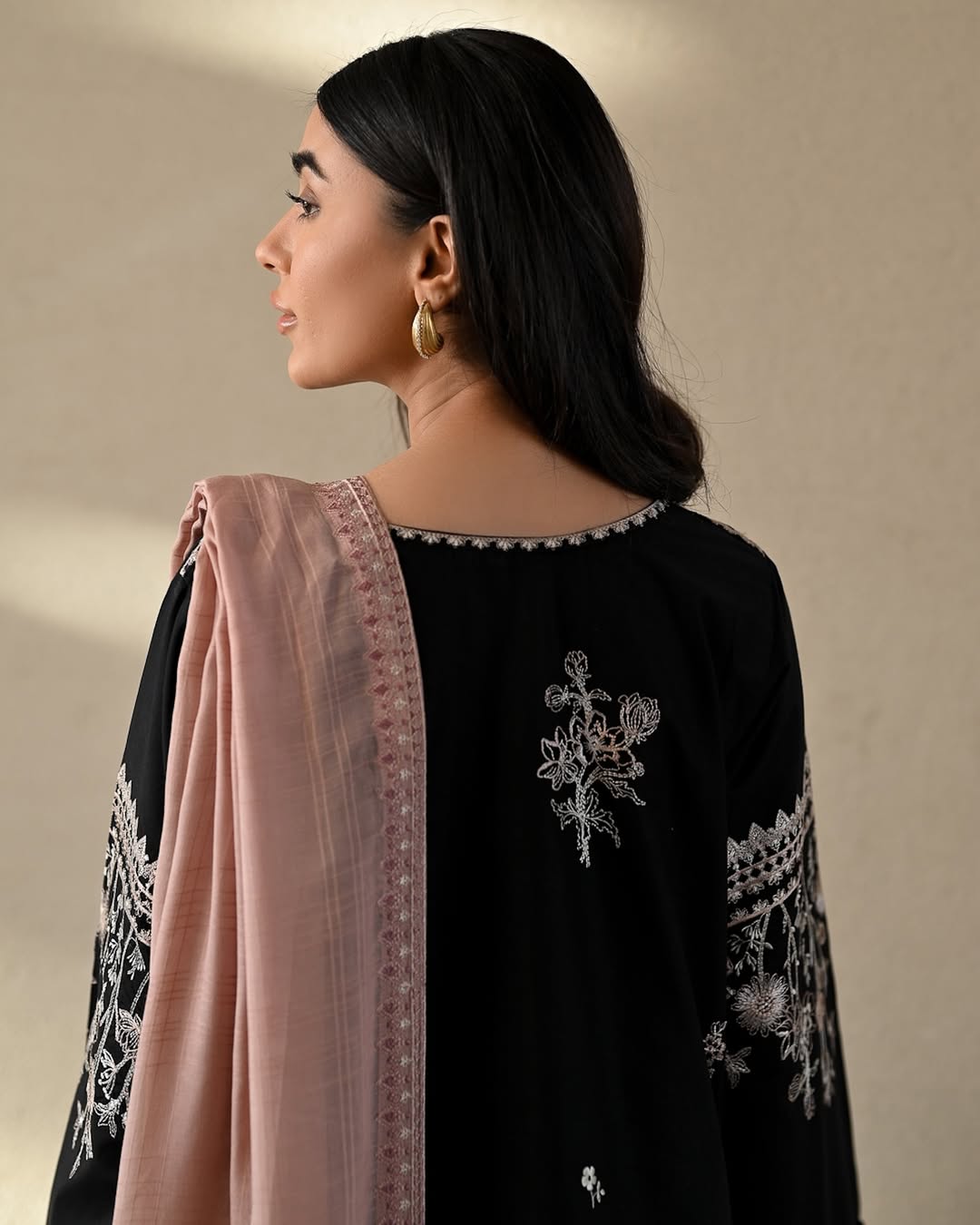 Black Emerald 3PCs Stitched